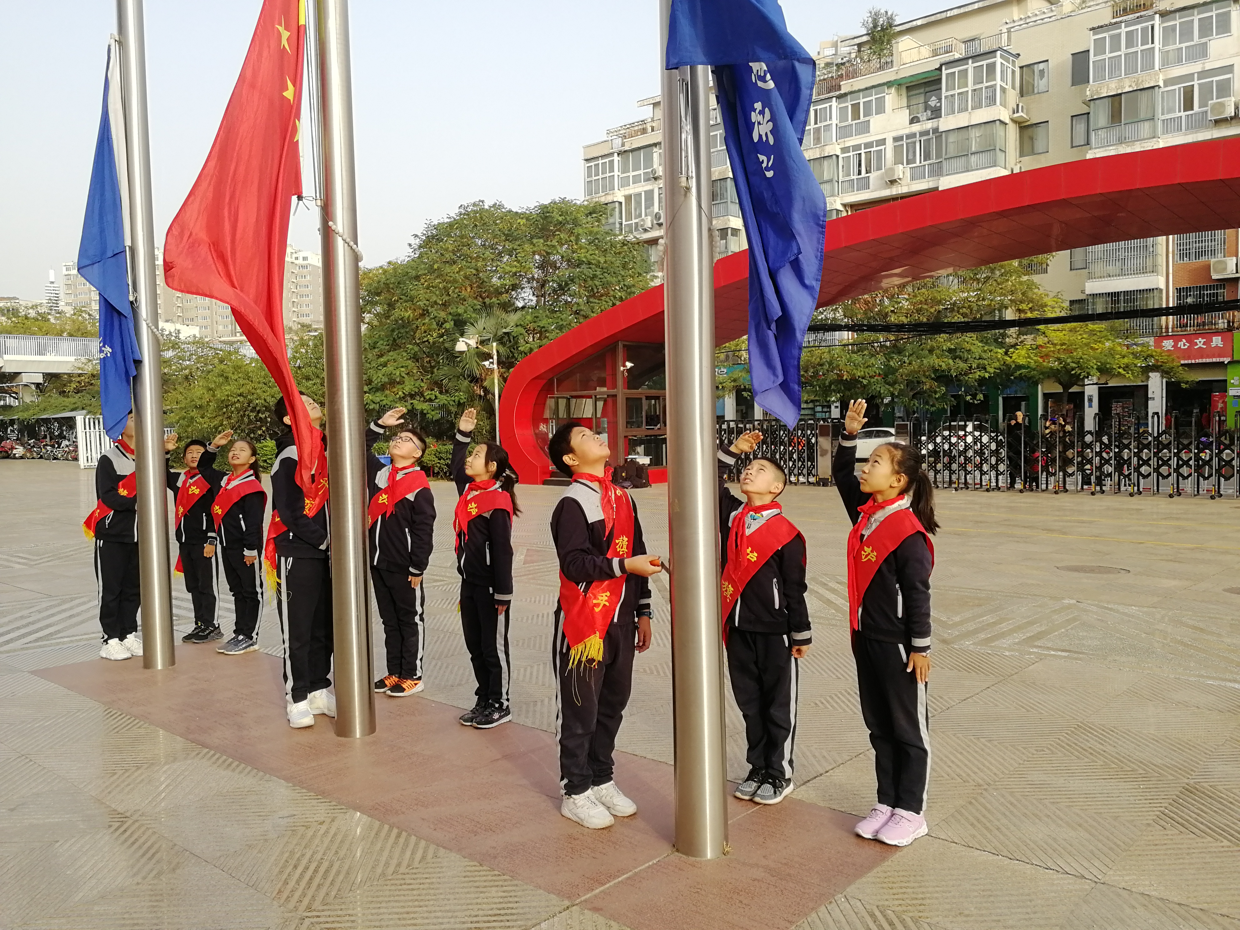 我是護旗手 - 第4张图片 | 東漁而笠 我是護旗手 - 第4张图片